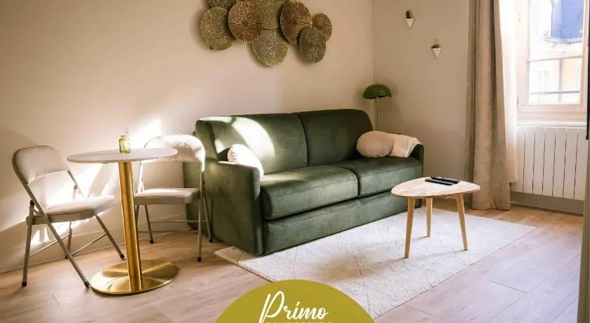 Le Duc d'Anjou Classé 3 étoiles Confort & Charme au cœur de ville - Image 1