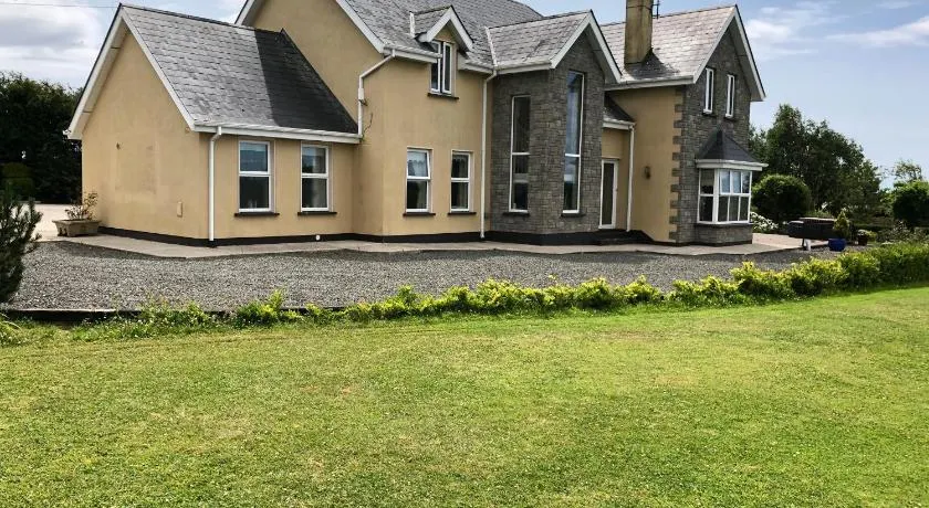 Wellfield house - Image 1