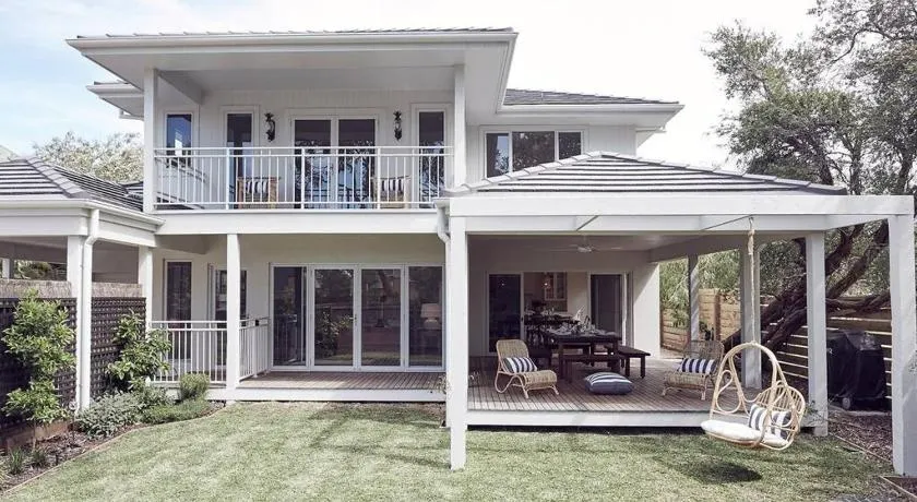 Verandah Retreat - A Beach House by the sea - Image 1