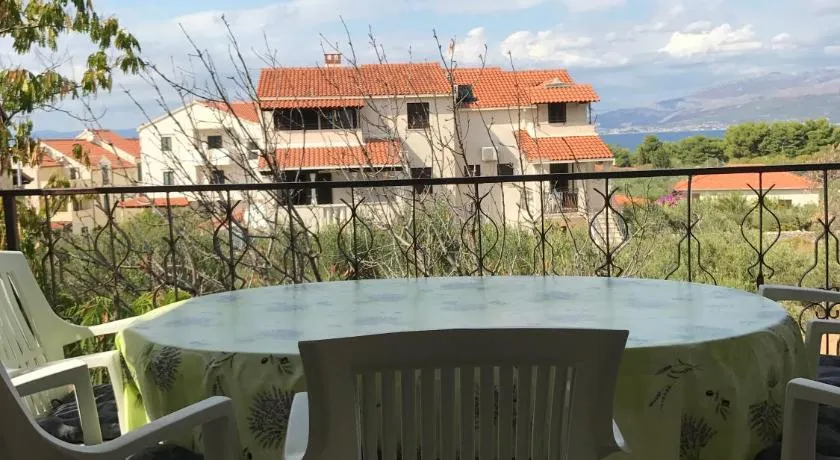 Apartments Sonya Garden BBQ Supetar - Image 1