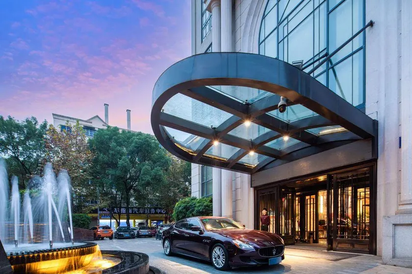 Madison Hotel (World Trade Center Plaza Jinhua Municipal Government) - Image 1
