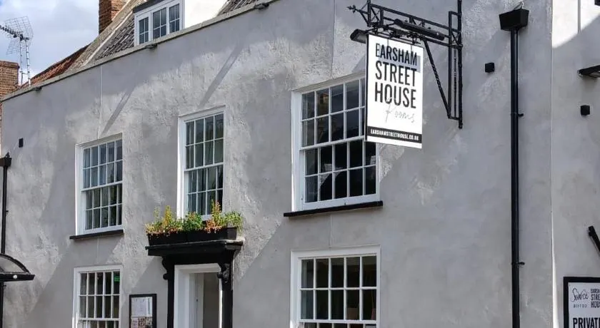 Earsham Street House - Image 1