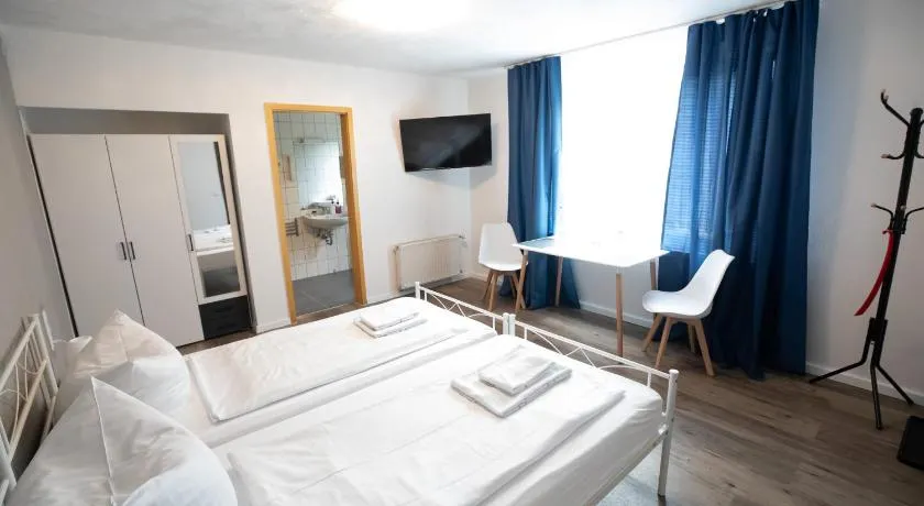 Business Hotel Dernbach - Image 1