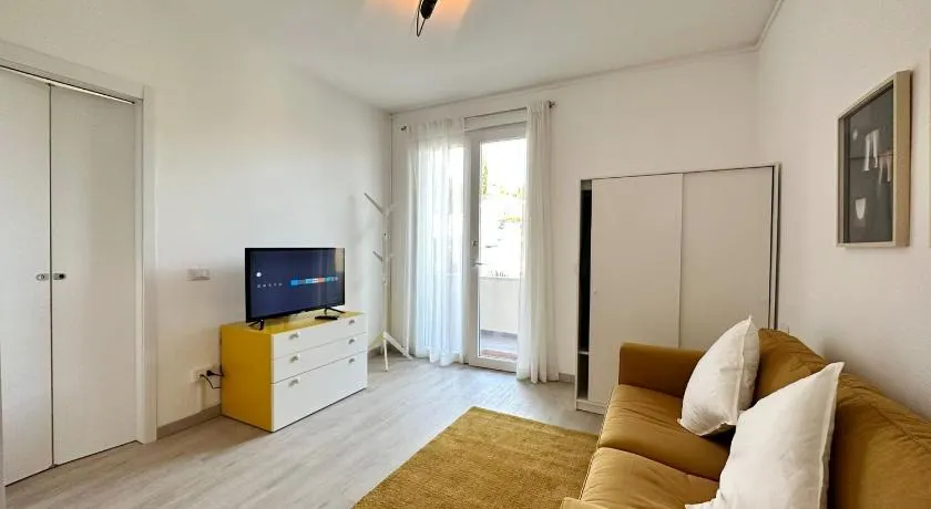 Itala 's Home - Image 1