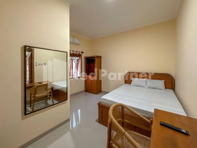 Ndalem Joglo Kawijayan Syariah Mitra RedDoorz - Image 1