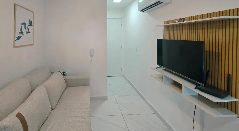 CL316- Flat 250m da praia com piscina, sauna e academia by Oasis Ferias - Image 1