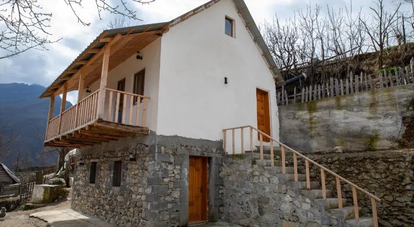 Lulebore Guesthouse - Image 1