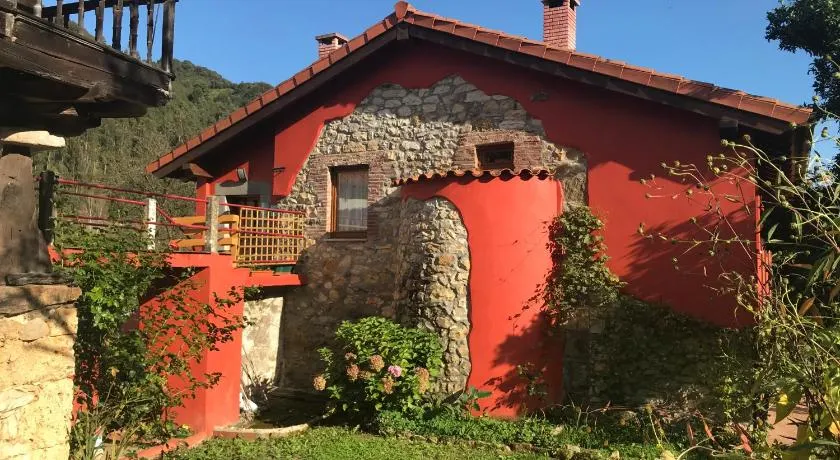 Ca Rifo, casa rural en Asturias, puerta de Somiedo a orillas del río Narcea - Image 1