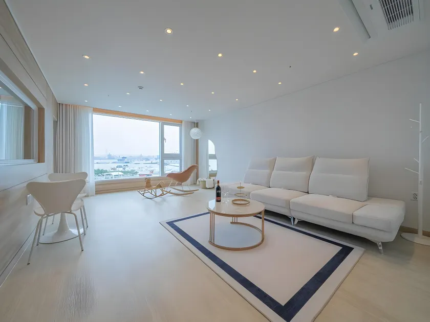 Pohang Pool Villa Yeongil - Image 1