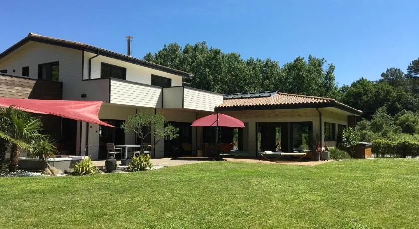 Villa NOVA - Image 1