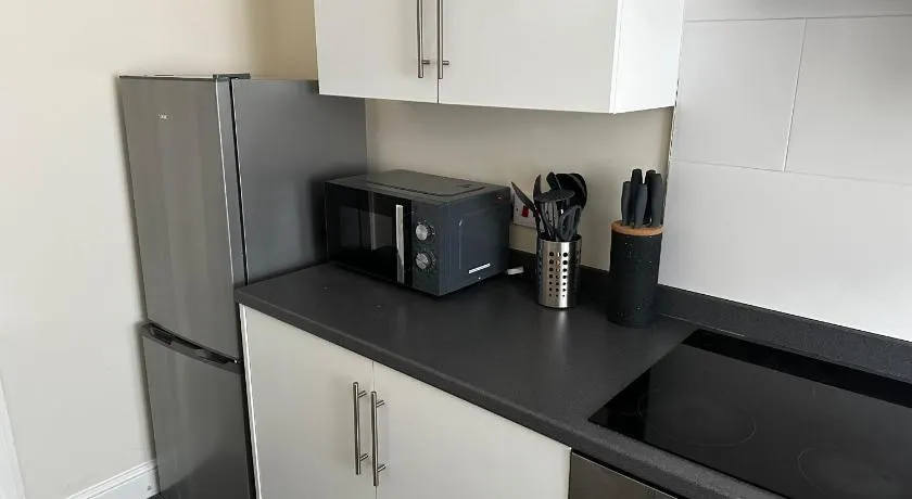 Safari Avenue one Bedroom Apartment - Image 1