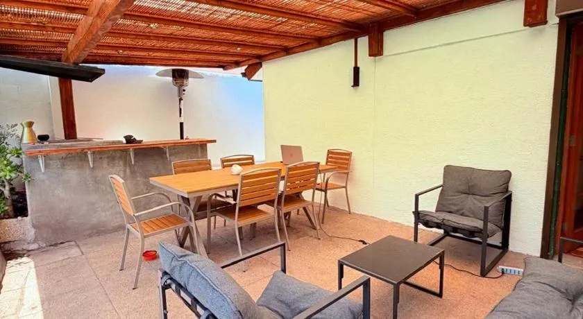 Habitación Exclusiva en Hostal Vitacura House - Image 1