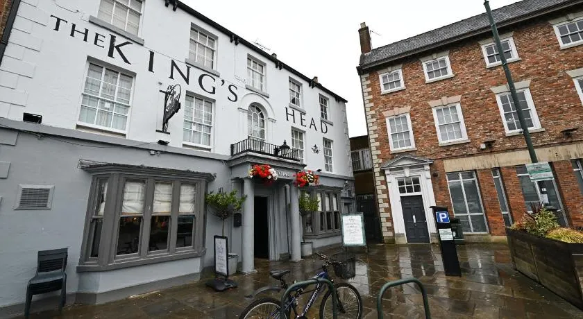 The King's Head - Image 1