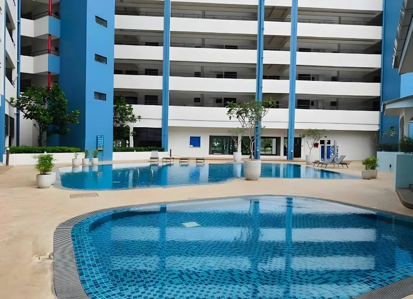 Netflix-Seaview-SunsetView-PuteriBeach-Mutiara Beach Resort Melaka - Image 1