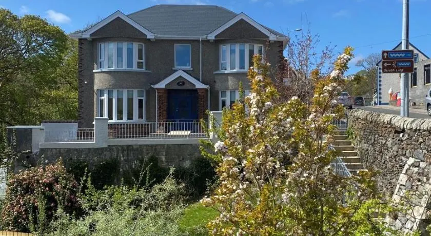 Carrick Gate - Image 1