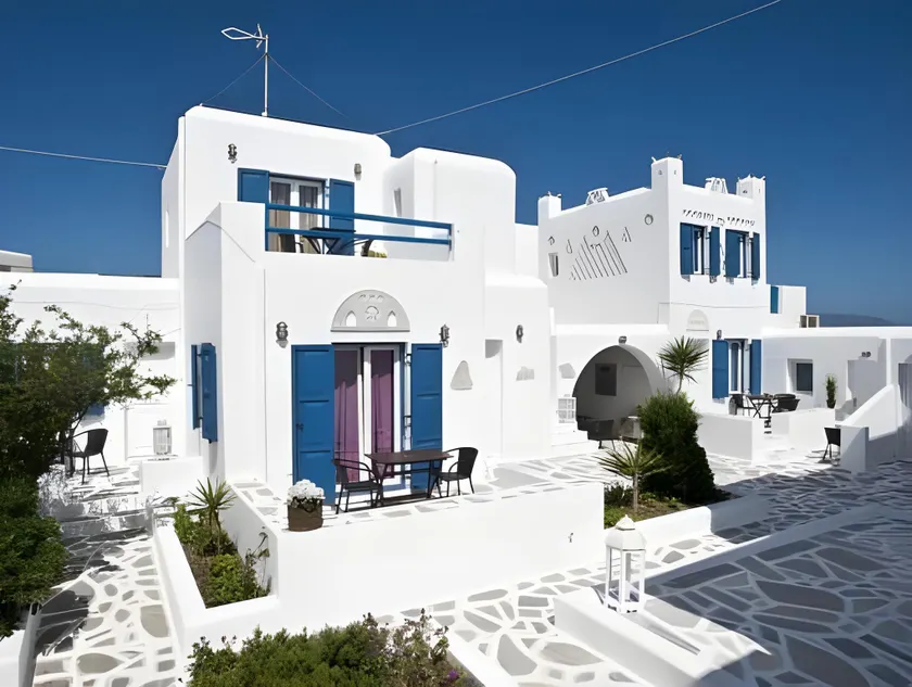 Gelos House - Image 1