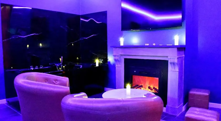 La Messaline - Love Room and Secretroom - Balneo - Image 1