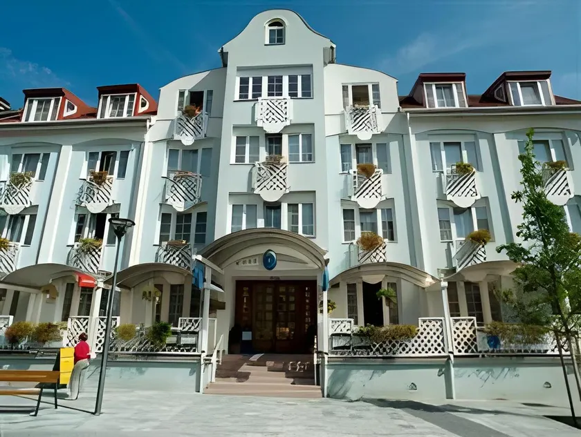 Hotel Erzsébet - Image 1