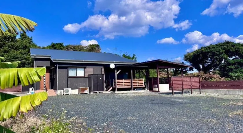 AZホテル Inn 奄美万屋 - Villa with private outdoor Jacuzzi - Image 1
