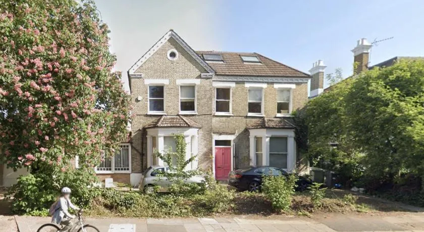 Chiswick Place - Image 1