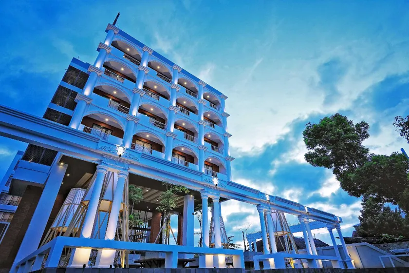 Patra Malioboro Hotel - Image 1