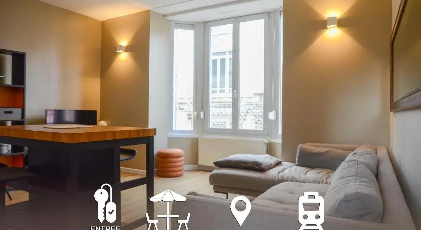 Le superbe T2, Centre ville, WIFI, proche Gare , Prox Lille, Terrasse - Image 1