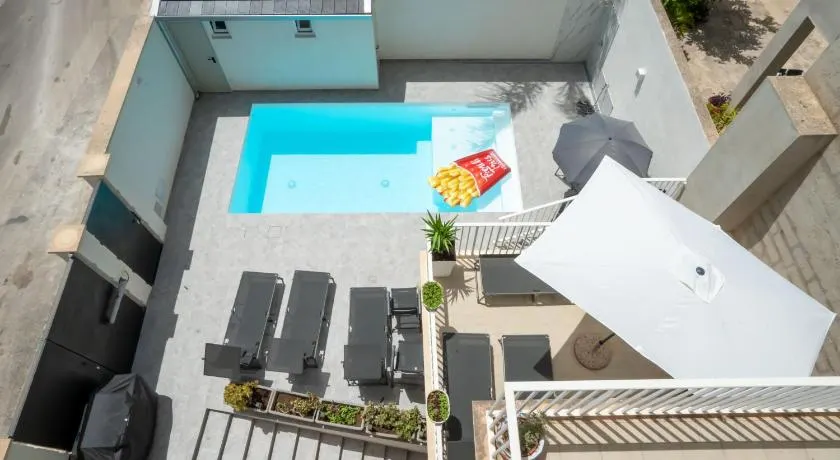 Scirocco Holiday House LIMONE - Image 1