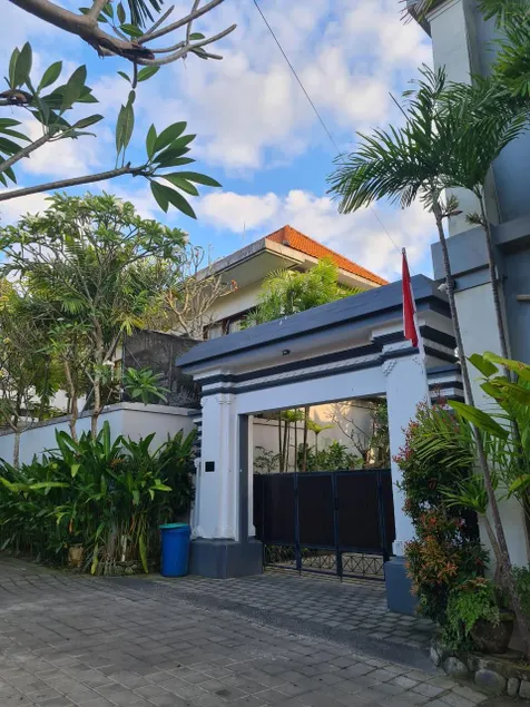Maco Guest House Sanur - Image 1