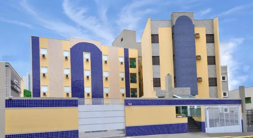 Hotel Hetropolis - Image 1