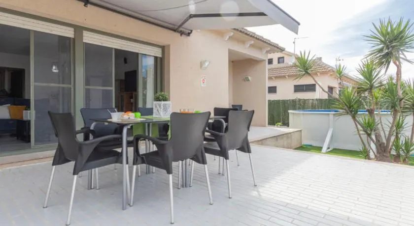 La Terraza - Image 1