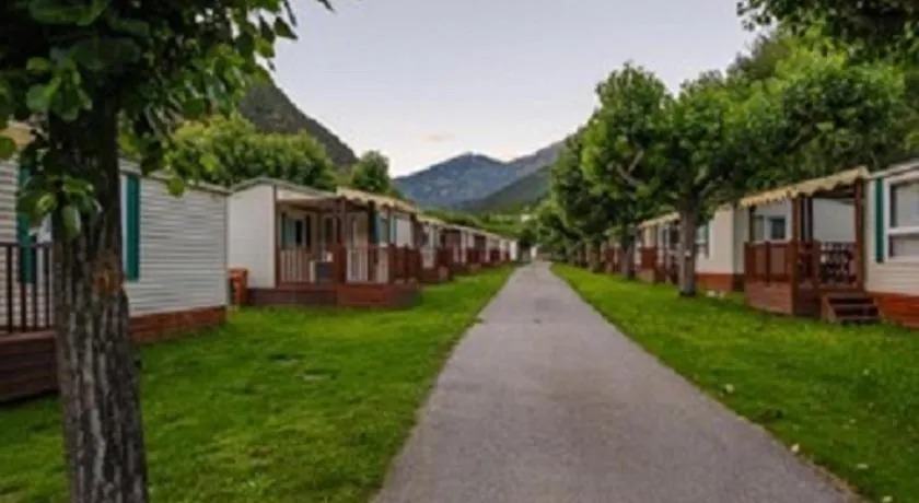 Frontera Bungalow Park - Image 1