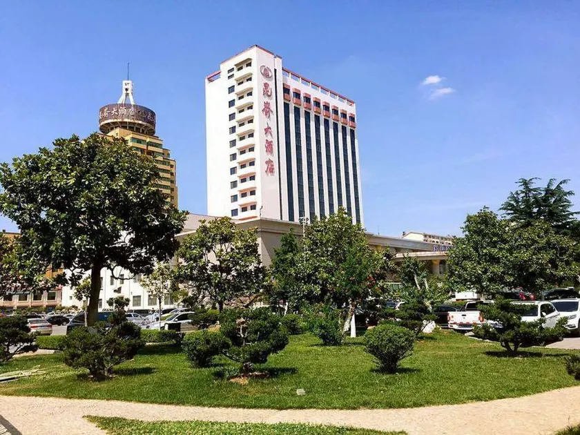 Kunyu Hotel - Image 1