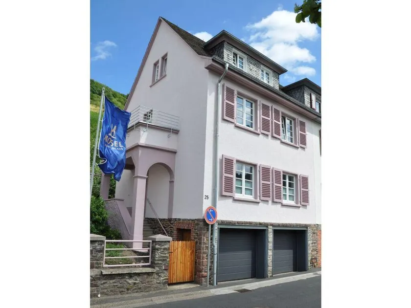 Haus Rosa Comfortable Holiday Residence - Image 1
