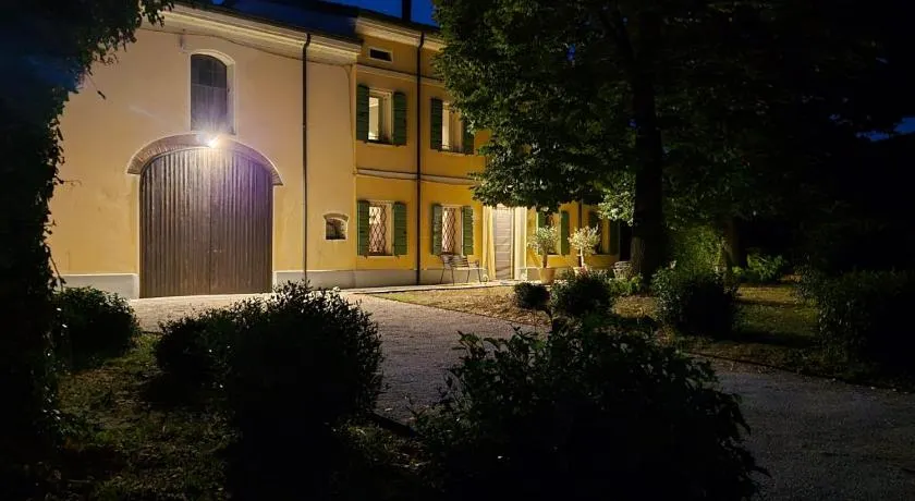 Villa Molinari B&B Concordia Sulla Secchia - Image 1