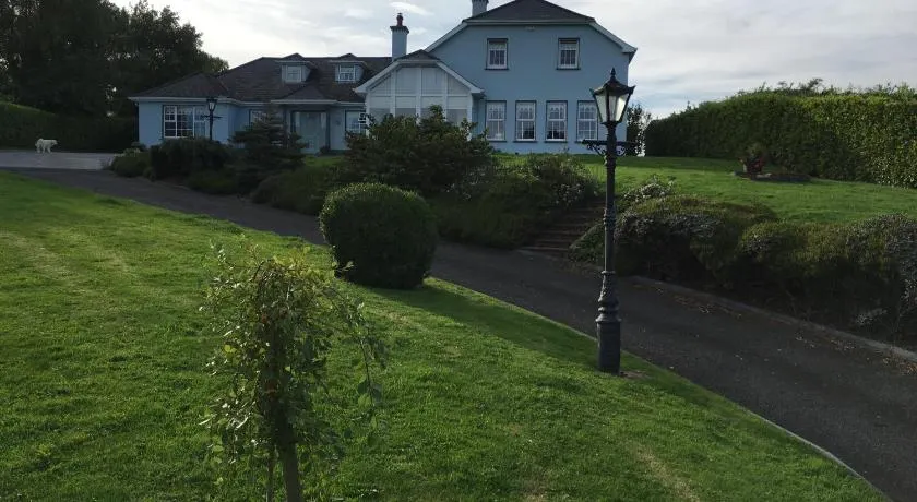 Garrenmore Lodge B&B - Image 1