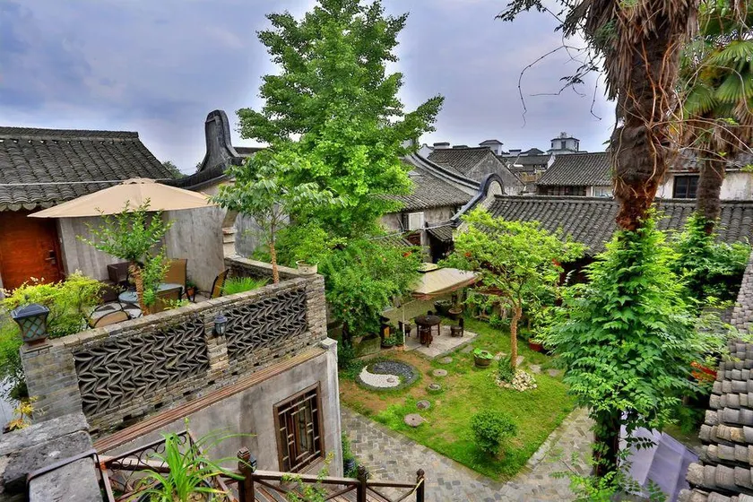 Zhenqing Bieyuan Boutique Hotel - Image 1