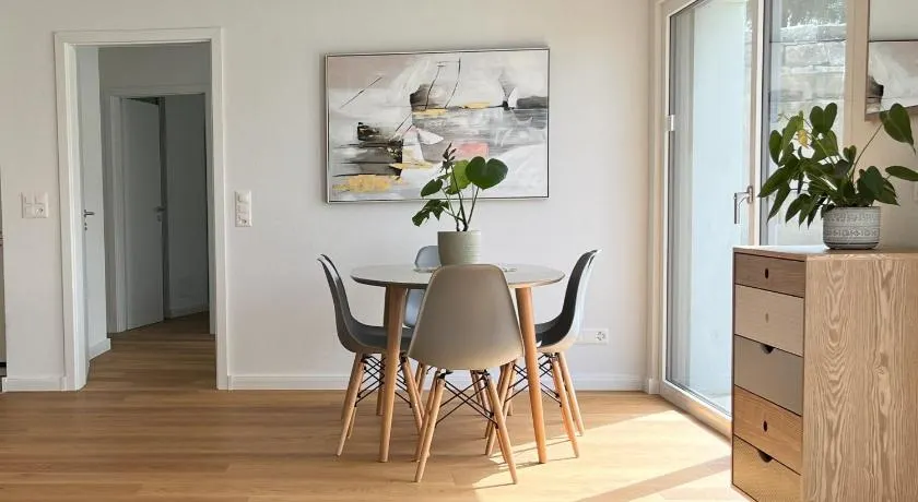Gartenwohnung im modernen Stil - Image 1