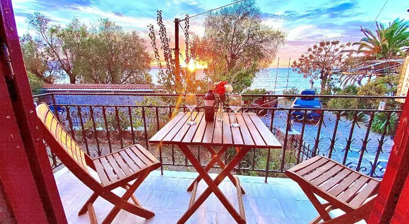 Hermes Hotel - Image 1