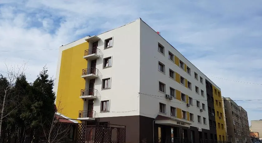 Hotel Dacor - Image 1