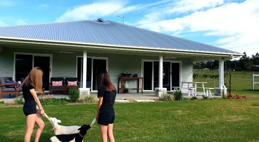 Fig Tree Farm B&B Highvale-Farmstay near Brisbane! - Image 1