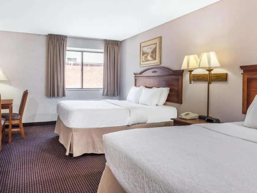 Pottsville Inn - Image 1