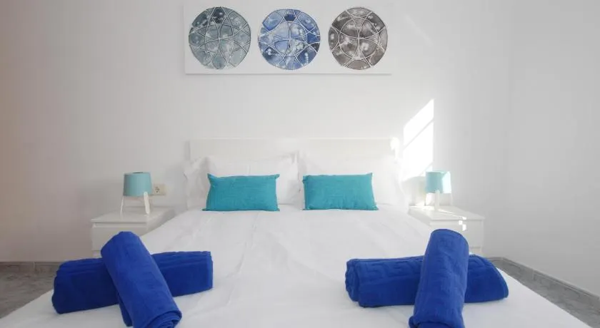 Calma Suites La Garita - Image 1