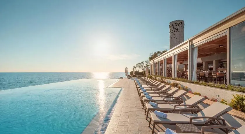Isabella Island Miramare Suites & Villas, Valamar Collection - Image 1