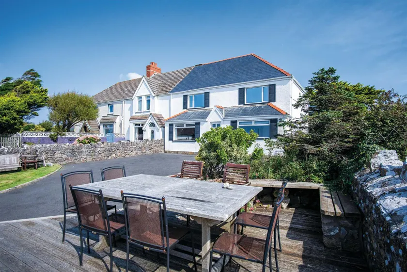 Channel View – 3 Bedroom House - Rhossili Bay - Image 1