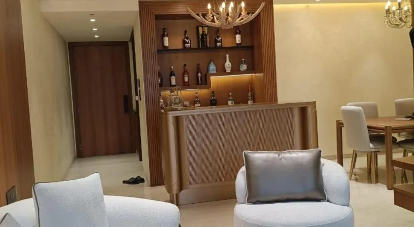 Luxury Apartment in Andheri near Mumbai Airport - Image 1