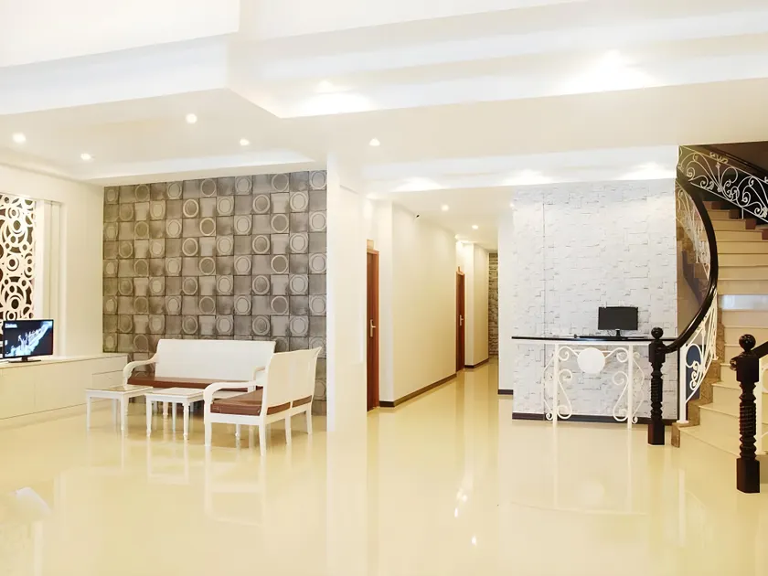 Gandhi Inn - Image 1