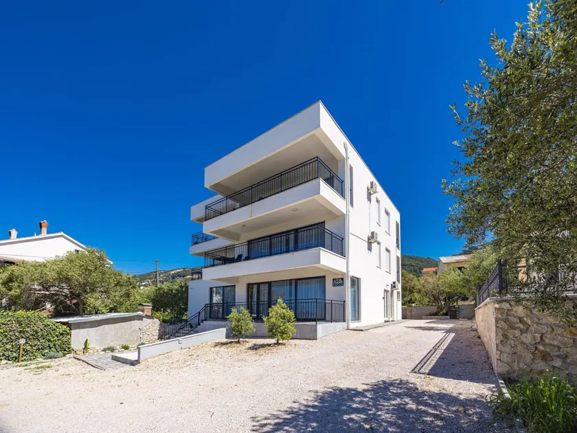 Modern apartment, 300m from the beach - Image 1
