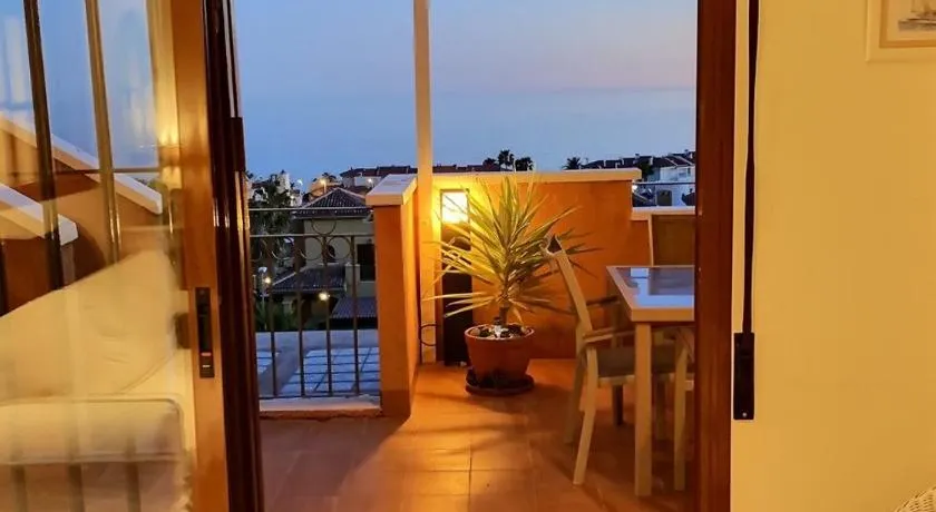 Penthouse Mojon Hills - Image 1