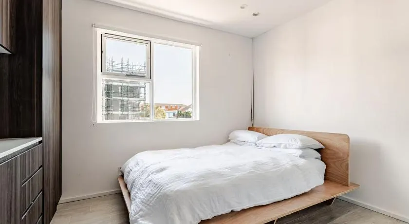 Beachside bright unit sleeps 4 - Image 1