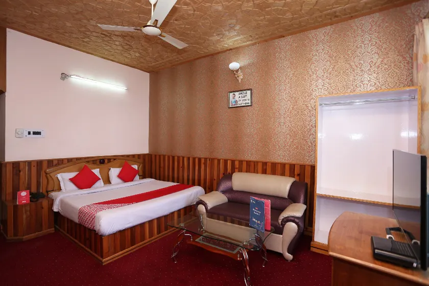 OYO 35560 Hotel Forest View - Image 1